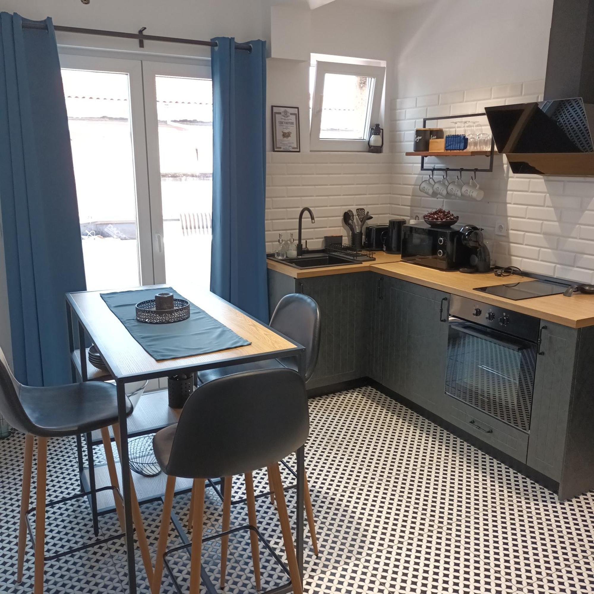 Holiday Apartment Ora Balcsik Szoba fotó